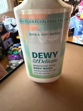 Dewy & Delicate Bath and Body Works Full Sized Body Wash NEW